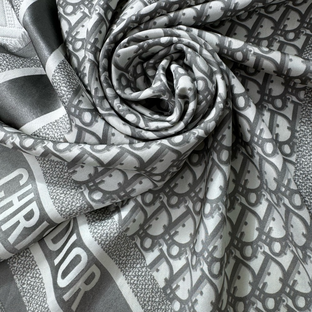 Dior Oblique Diortwin 70 Square Scarf GRAY